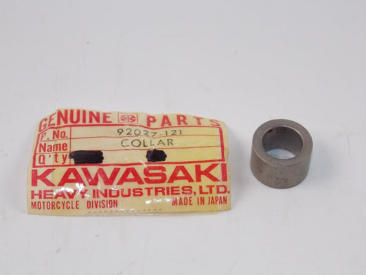 NOS KAWASAKI 1987-2001 COLLAR 12X18X11.5 KE100  92027-121 - MotoRaider