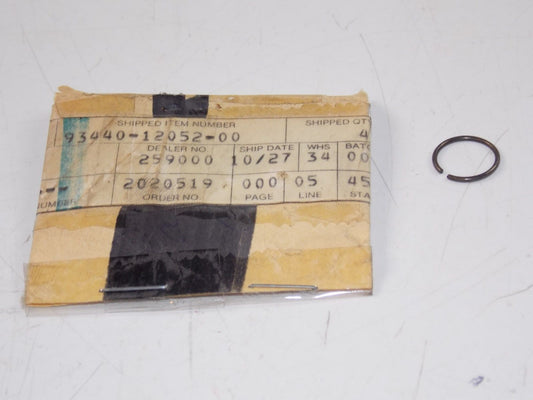 NOS YAMAHA 1971-1977 1981-2012 CYLINDER HEAD CIRCLIP XS360 YAM350 93440-12052 - MotoRaider