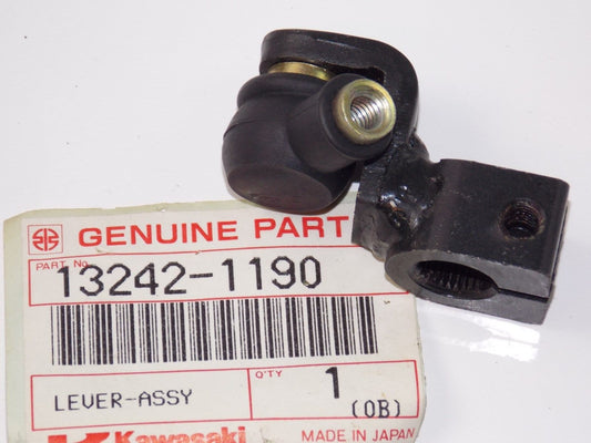 NOS KAWASAKI 1985-1997 CHANGE LEVER ASSY ZX600 13242-1190 - MotoRaider