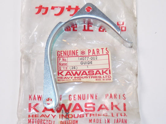 NOS KAWASAKI 1971-1979 CHAIN GUIDE F6 F7 KD175 KE175  14077-002 - MotoRaider