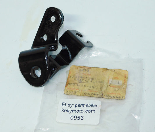 NOS KAWASAKI 1979 1980 1982 1983 KZ440 ENGINE RR LEFT BRACKET MOUBNT 32029-1100 - MotoRaider