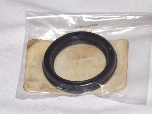 NOS KAWASAKI 1966-1971 OIL SEAL A1 A7   92050-016 - MotoRaider