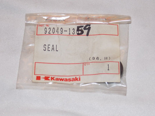 NOS KAWASAKI 1991-2015 OIL SEAL KDX200 KDX250 KX125 KX250 KX65 92049-1359 - MotoRaider