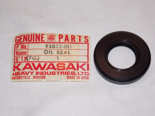NOS KAWASAKI 1974-1983 OIL SEAL KZ400 KZ440 KZ550  92052-011 - MotoRaider