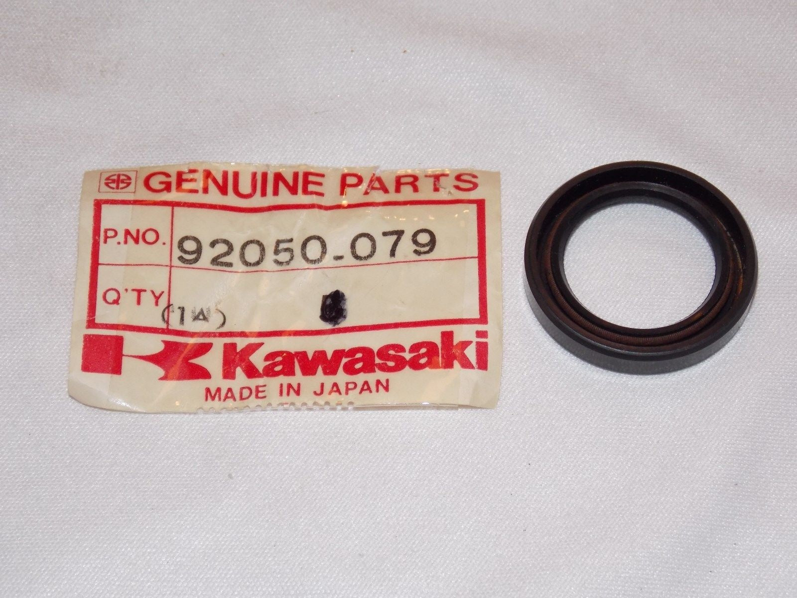 NOS KAWASAKI 1978-1983   OIL SEAL KLT200 KLT250 KZ200 KZ250  92050-079 - MotoRaider