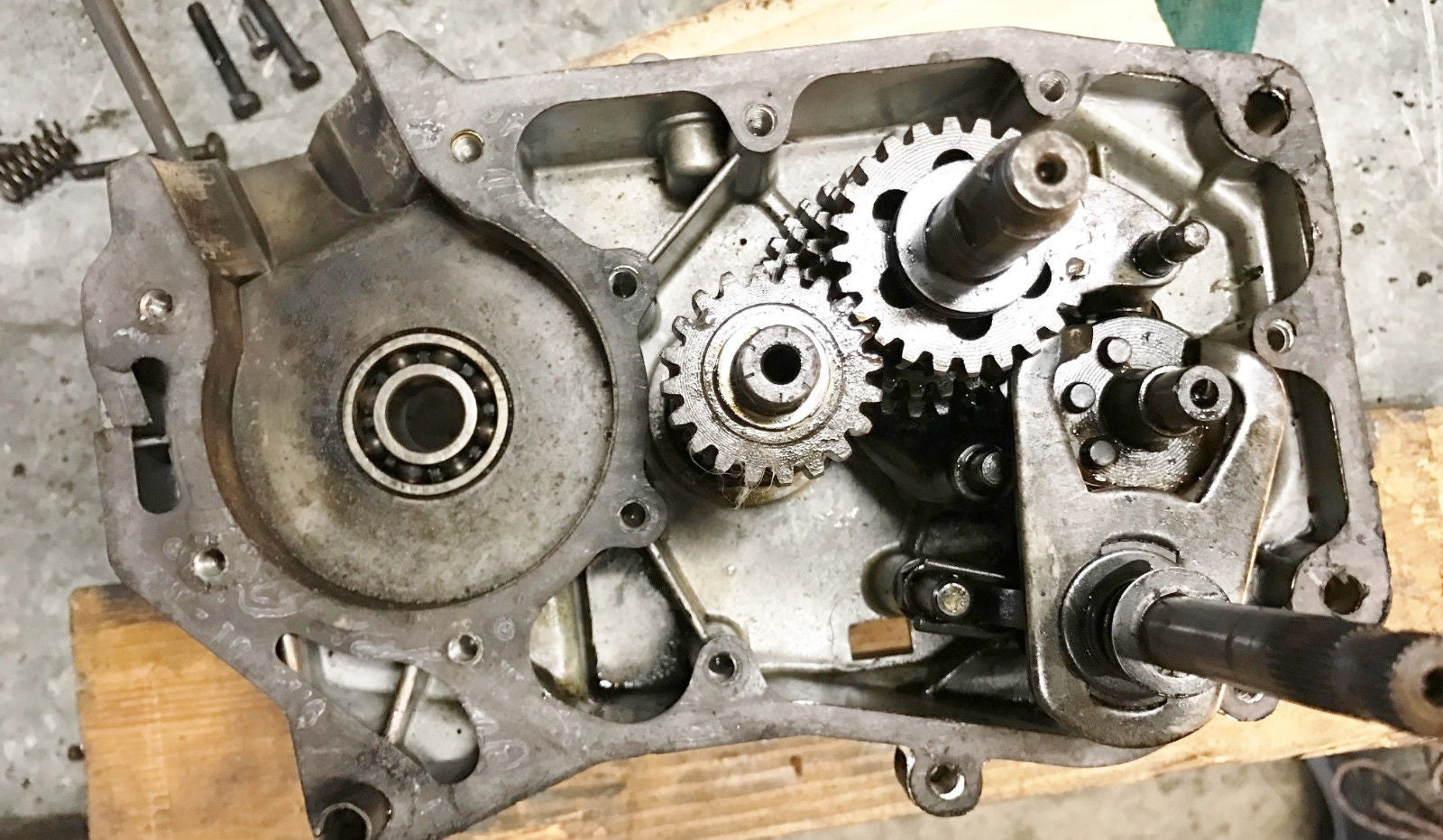 1970's FRANCO MORINI FM 4M-R 50cc MOTOR JUG TOP END ENGINE CASES CLUTCH GEARBOX - MotoRaider