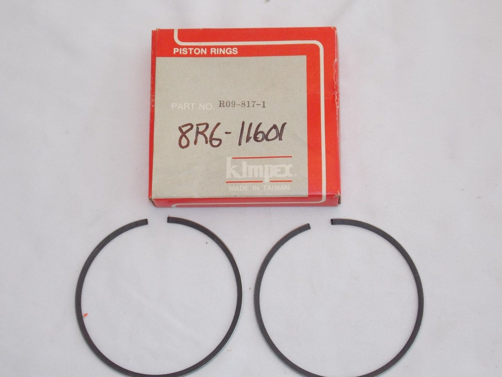 NOS YAMAHA  1982-2005 PISTON RINGS SR540 XL540 CF300 EX570  8R6-11601-00 - MotoRaider