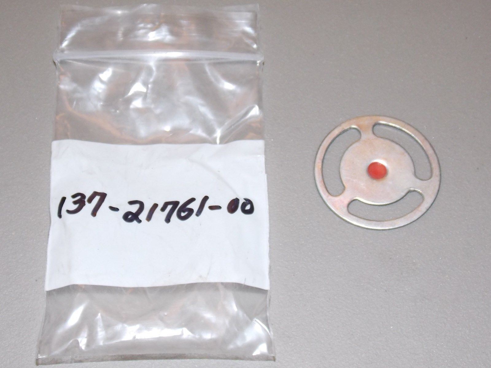 NOS YAMAHA  1968 1969 DAMPER GUIDE YS1 YCS1 AS2 174-23424-00 - MotoRaider