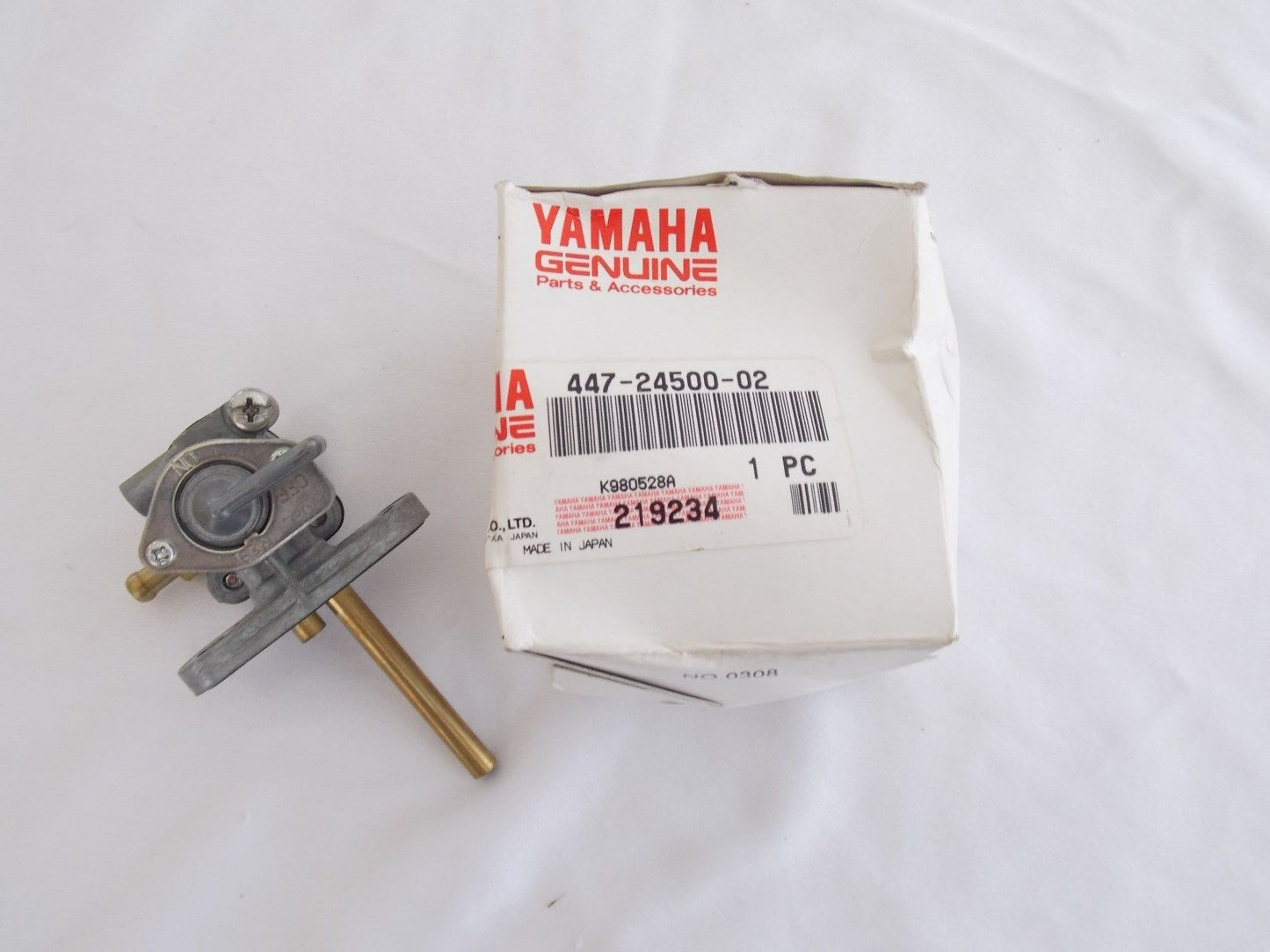NOS YAMAHA  1971-1977 FUEL COCK ASSY 1 XS500 XS650 TX500/650/750 447-24500-02 - MotoRaider
