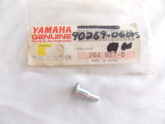 NOS YAMAHA  1974 TRACK CLIP RIVET GPX338 GPX433  90269-06005 - MotoRaider