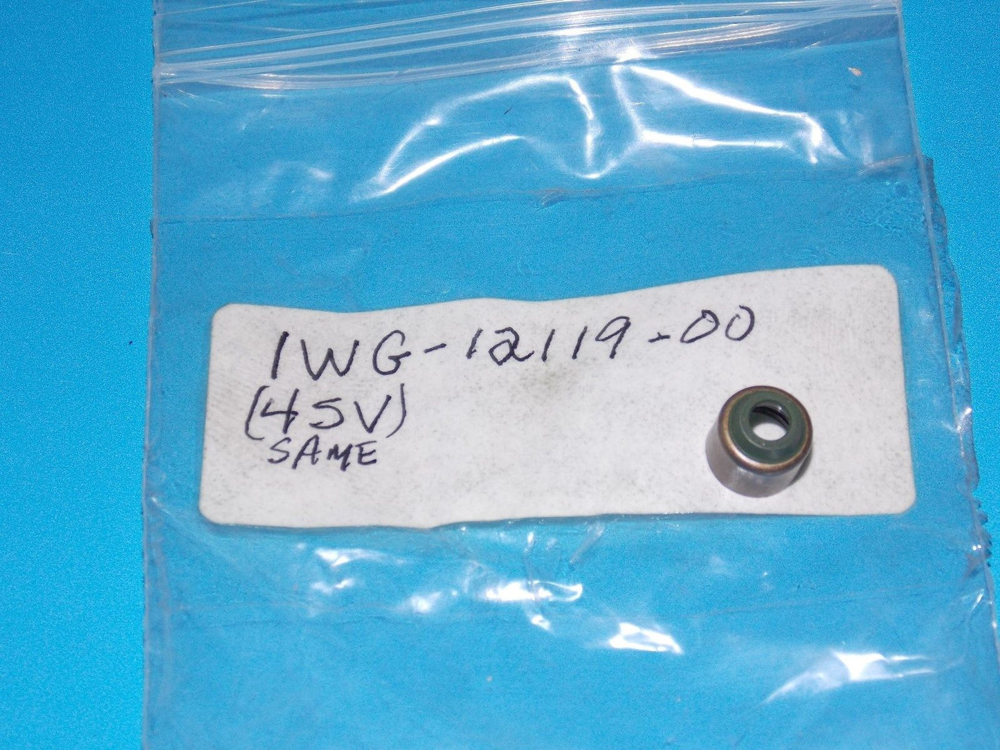 NOS OEM YAMAHA 1988-2007 VALVE STEM SEAL TTR90 YFZ50 GTS1000 FZR400 1WG-12119-00 - MotoRaider