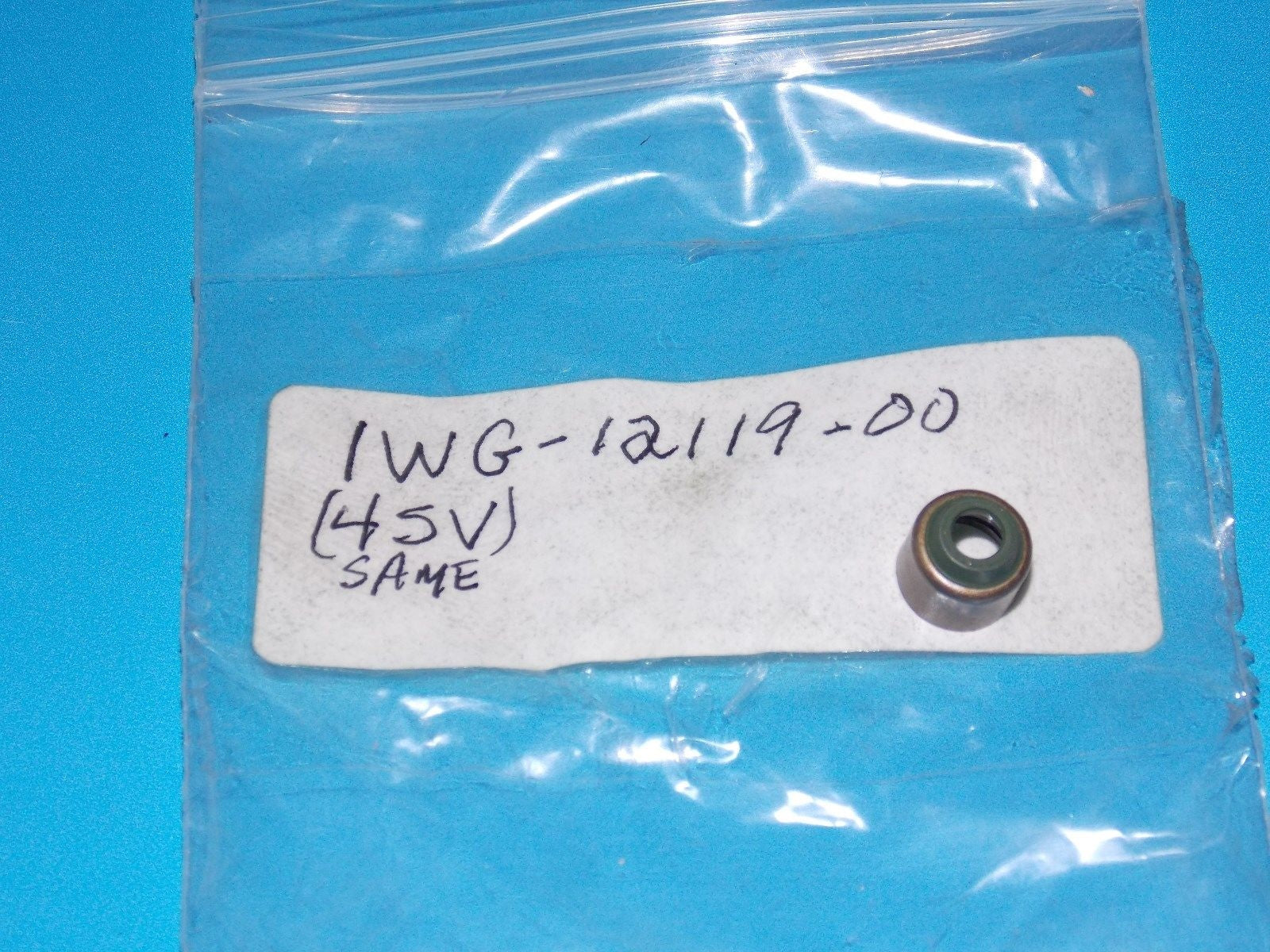 NOS OEM YAMAHA 1988-2007 VALVE STEM SEAL TTR90 YFZ50 GTS1000 FZR400 1WG-12119-00 - MotoRaider