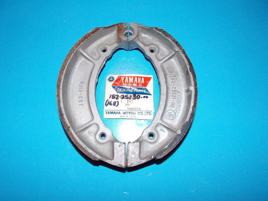 NOS  EMCO BRAKE SHOES 92-39101 FITS YAMAHA TT-R50 2006-09 FITS HONDSA CRF50 NA50 - MotoRaider
