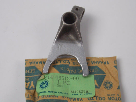 NOS YAMAHA 1968 1969 1970 1971 FORK SHIFT 3 DT1 RT1  214-18513-00 - MotoRaider