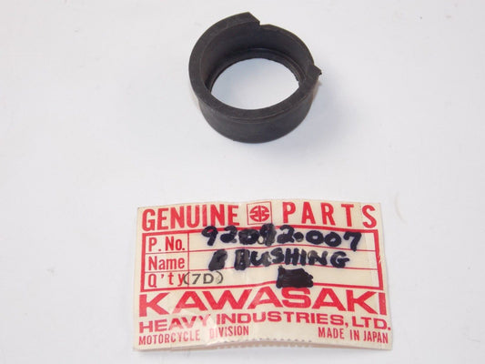 NOS OEM KAWASAKI 1971-1979 RUBBER HOLDER MT1 KV75  92092-007 - MotoRaider