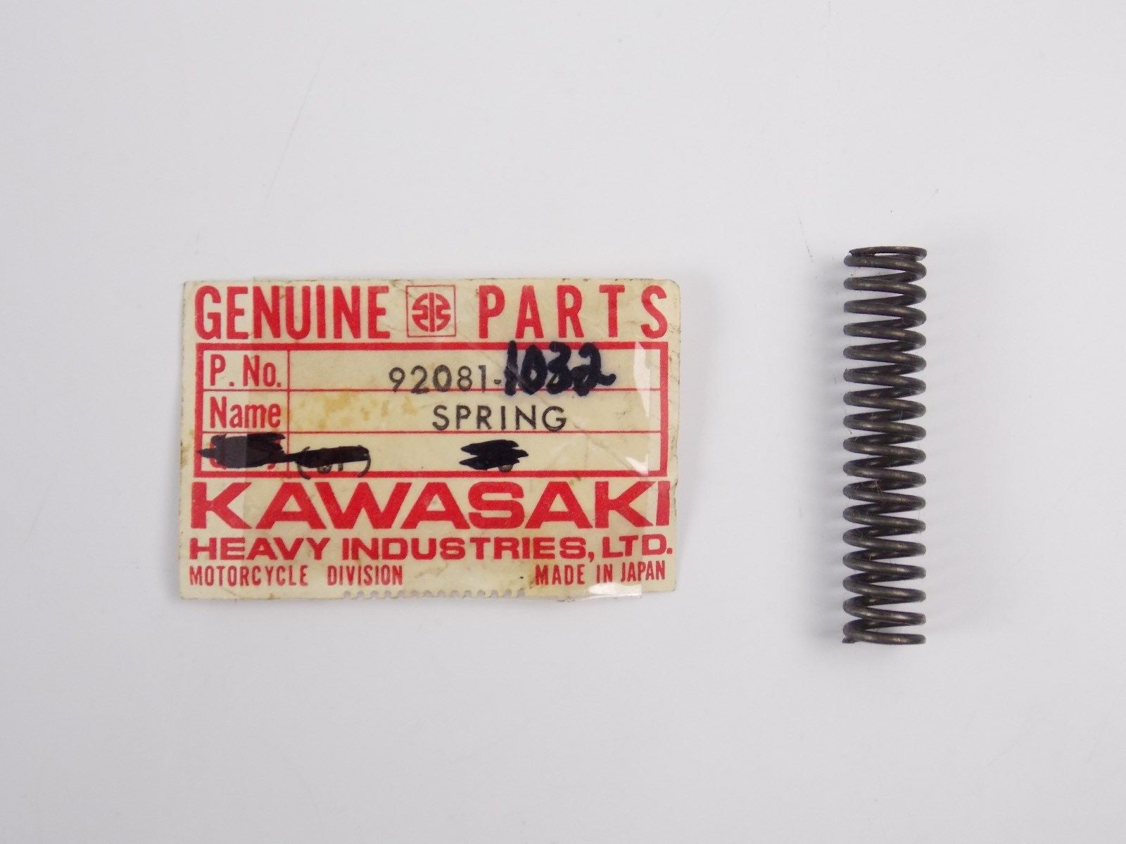 NOS OEM KAWASAKI 1978 1979 MAIN STAND SPRING KZ400  92081-1032 - MotoRaider