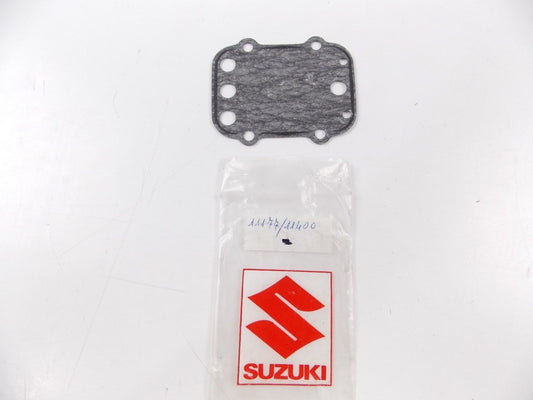 NOS OEM 1980-1985 SUZUKI BREATHER COVER GASKET GS250 GS300   11177-11400 - MotoRaider