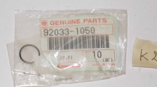 NOS KAWASAKI 1988 2005 KZ550 ZX550 KX80 KX100 KX85 ZR550 SNAP RING 92033-1050 - MotoRaider