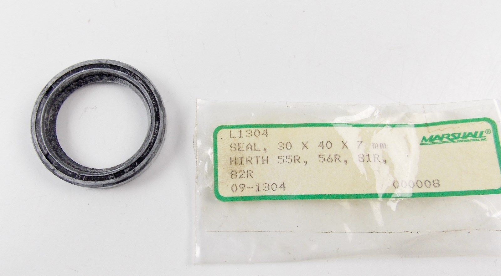 NOS MARSHALL OIL ENGINE  SEAL 30X40X7MM  09-1304 - MotoRaider