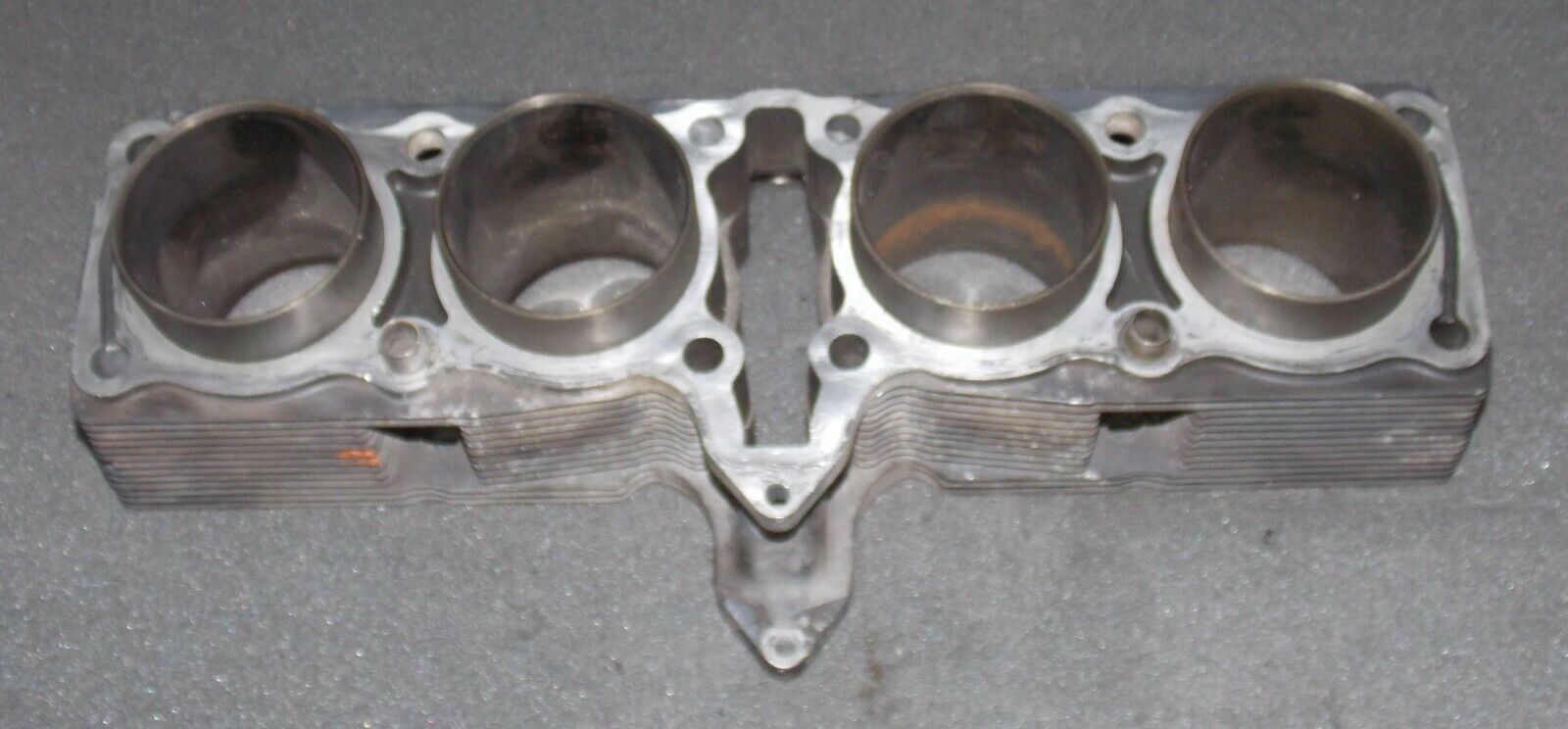 1986 SUZUKI GSX-R 750 ENGINE MOTOR CYLINDER TOP END R705-135306 - MotoRaider
