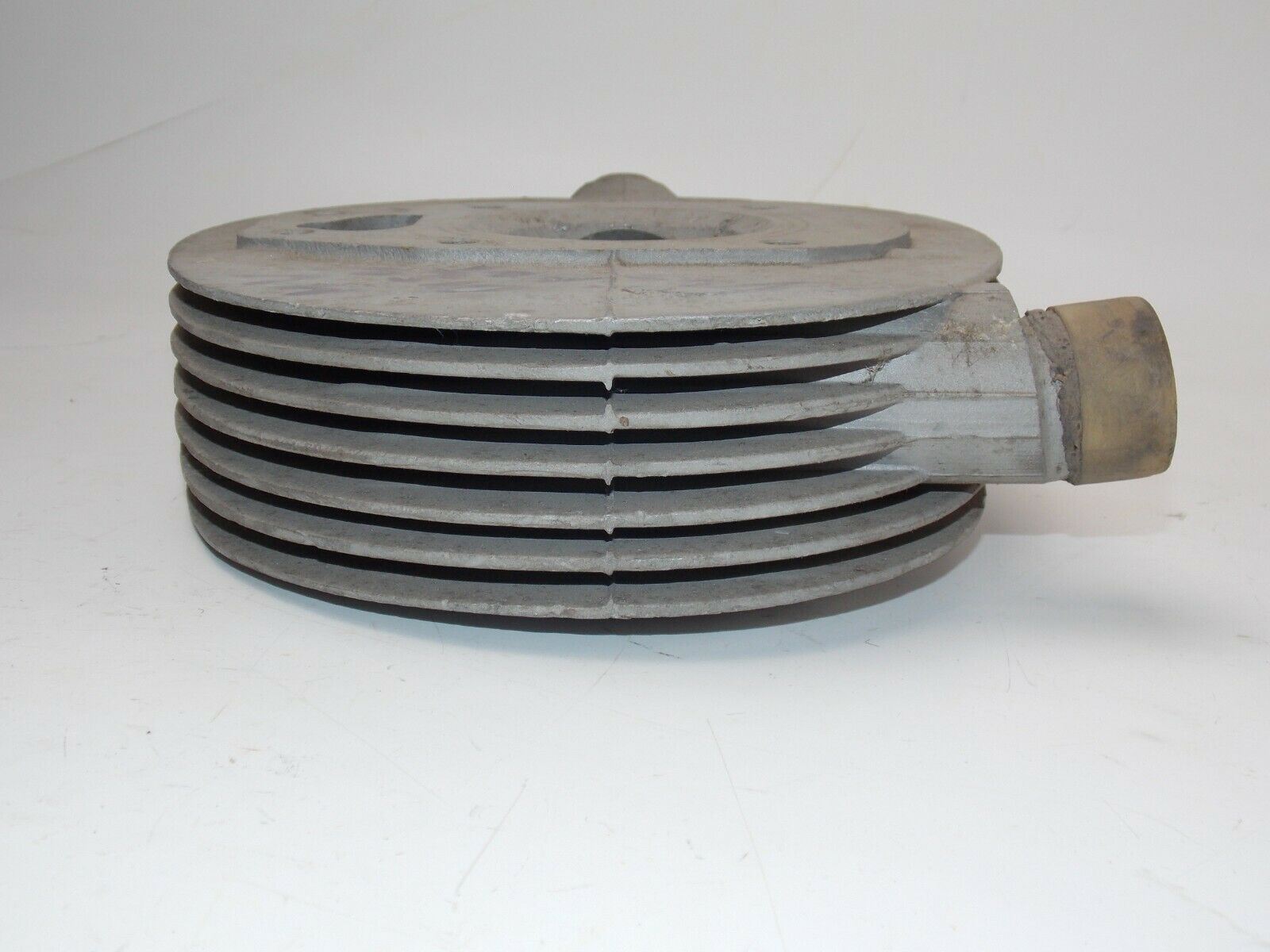 1960's MV Agusta 235 CYLINDER HEAD MV2-64 TEVERE DEVA TRANSPORT 2 WHEELS TRUCK - MotoRaider