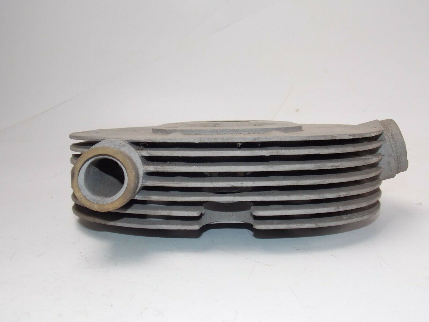 1960's MV Agusta 235 CYLINDER HEAD MV2-64 TEVERE DEVA TRANSPORT 2 WHEELS TRUCK - MotoRaider