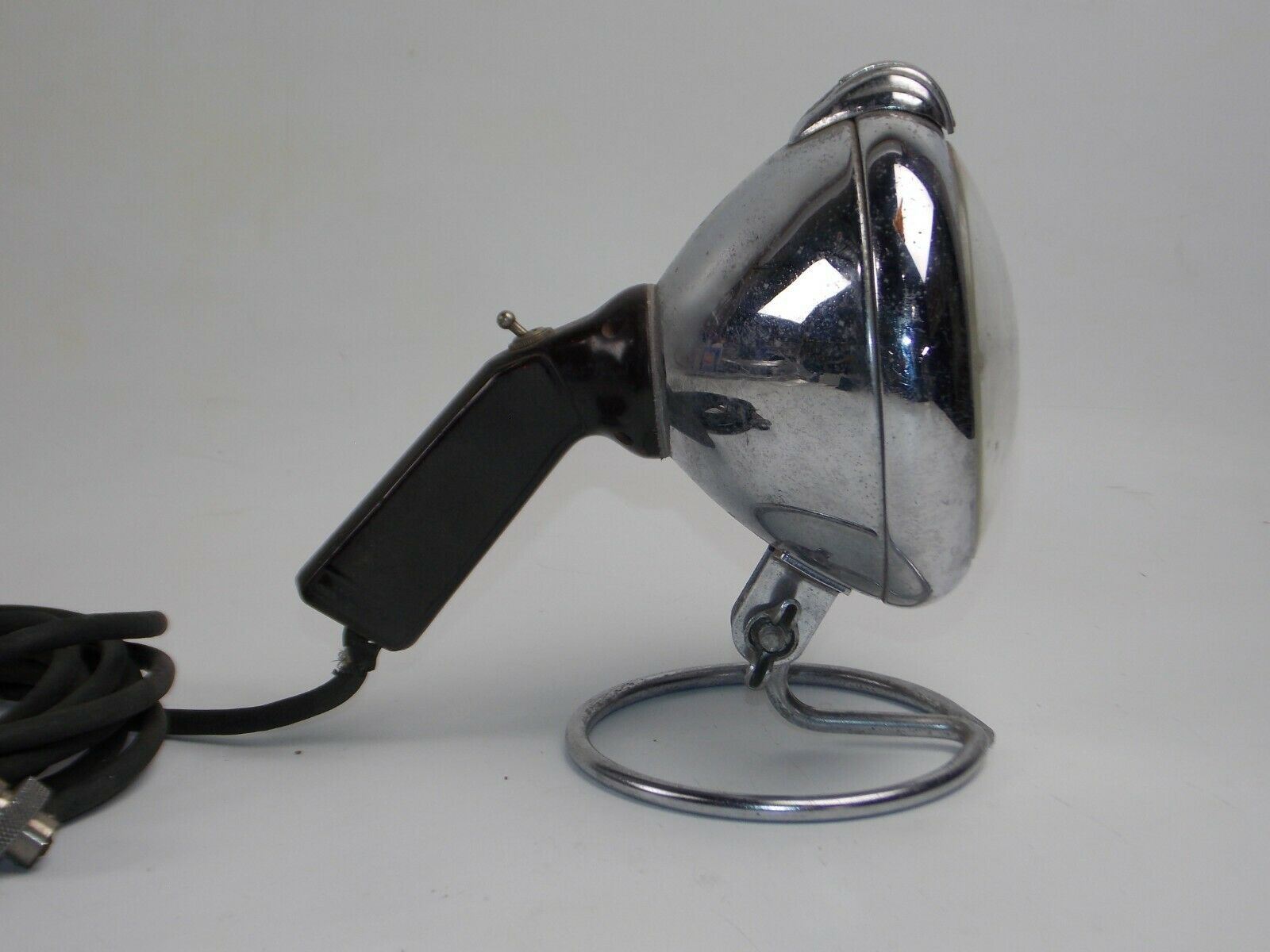 VINTAGE UNITY SPOT SEARCH LIGHT+PLUG OUTLET+ PEDESTALL LENS D=6" POLICE CAR BOAT - MotoRaider