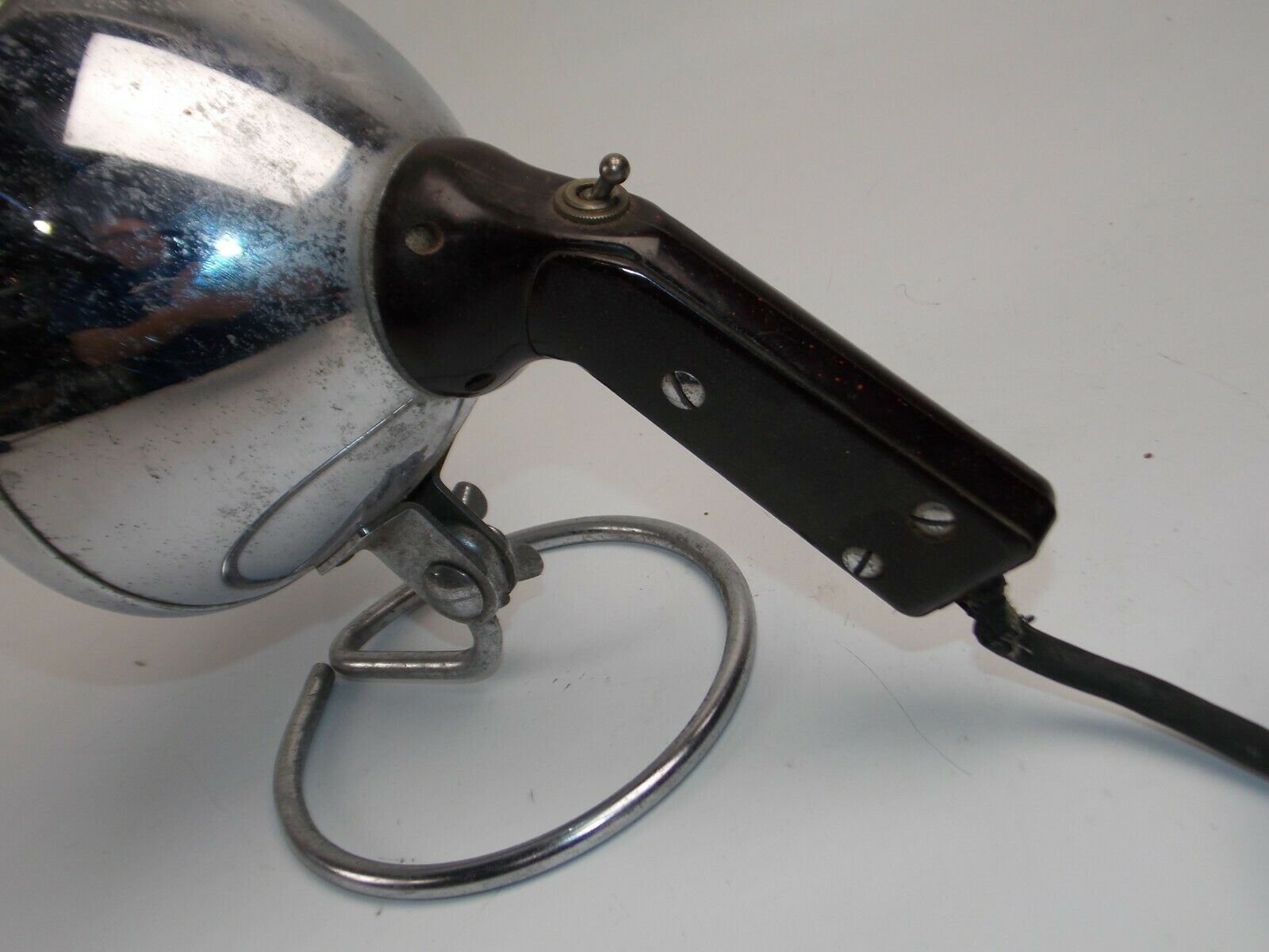 VINTAGE UNITY SPOT SEARCH LIGHT+PLUG OUTLET+ PEDESTALL LENS D=6" POLICE CAR BOAT - MotoRaider