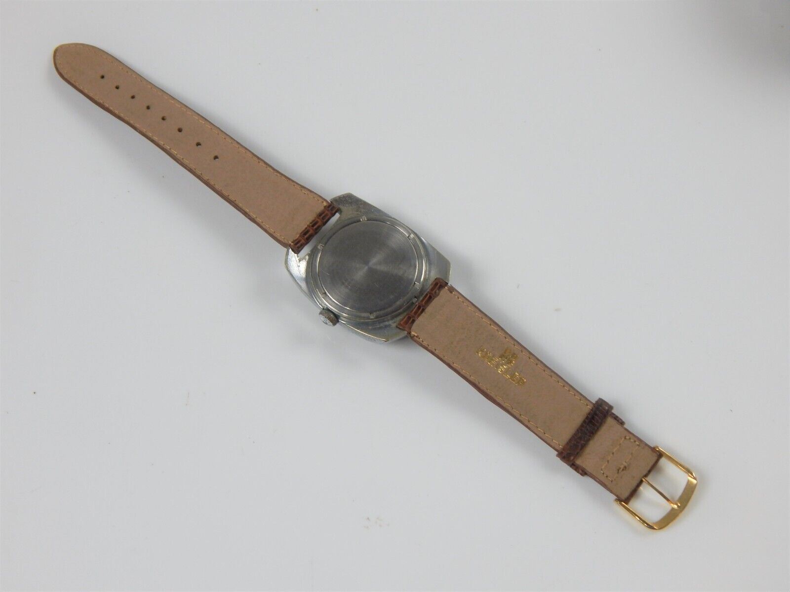 1970's VINTAGE WRIST WATCH SEKONDA 18 JEWELS SWISS MADE 35x40mm LEATHER BAND - MotoRaider