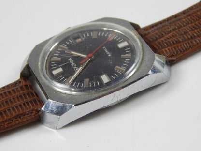 1970's VINTAGE WRIST WATCH SEKONDA 18 JEWELS SWISS MADE 35x40mm LEATHER BAND - MotoRaider