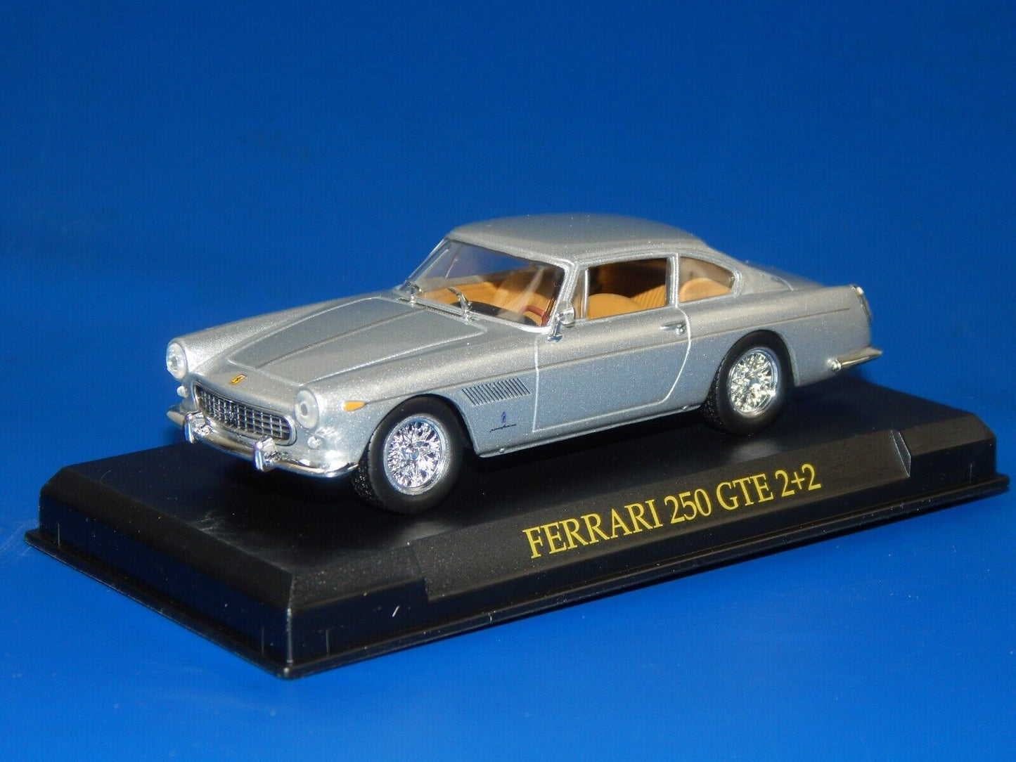 FERRARI 250 GTE 2+2 SILVER GRAY TOY CAR MODEL DIECAST SCALE 1:43 APPROX L=4" - MotoRaider