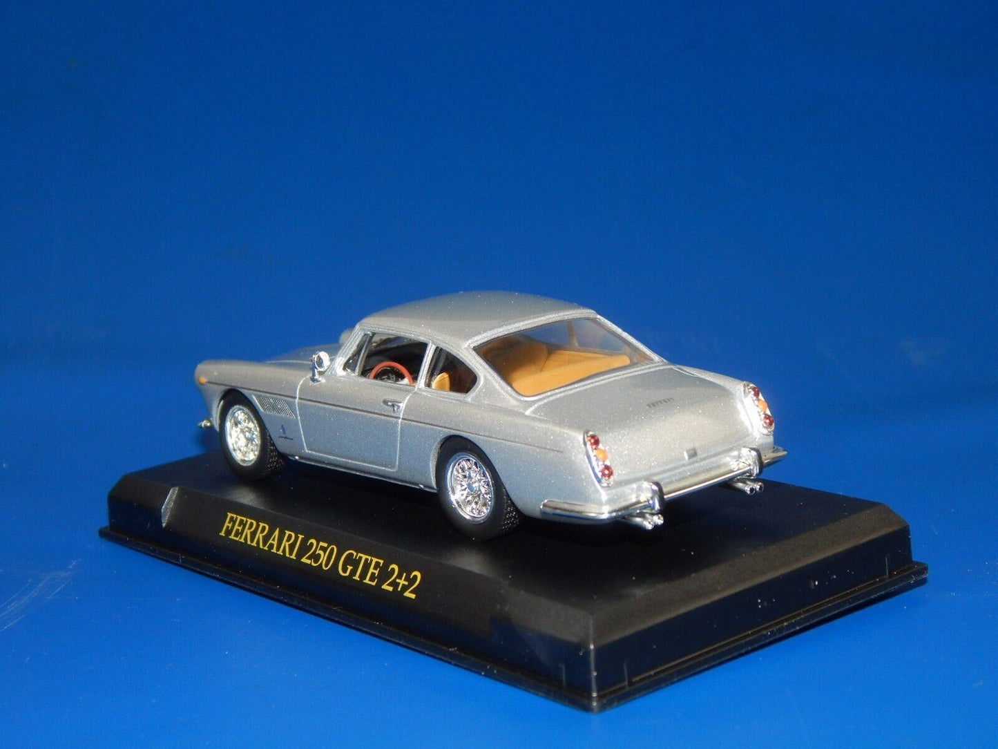 FERRARI 250 GTE 2+2 SILVER GRAY TOY CAR MODEL DIECAST SCALE 1:43 APPROX L=4" - MotoRaider