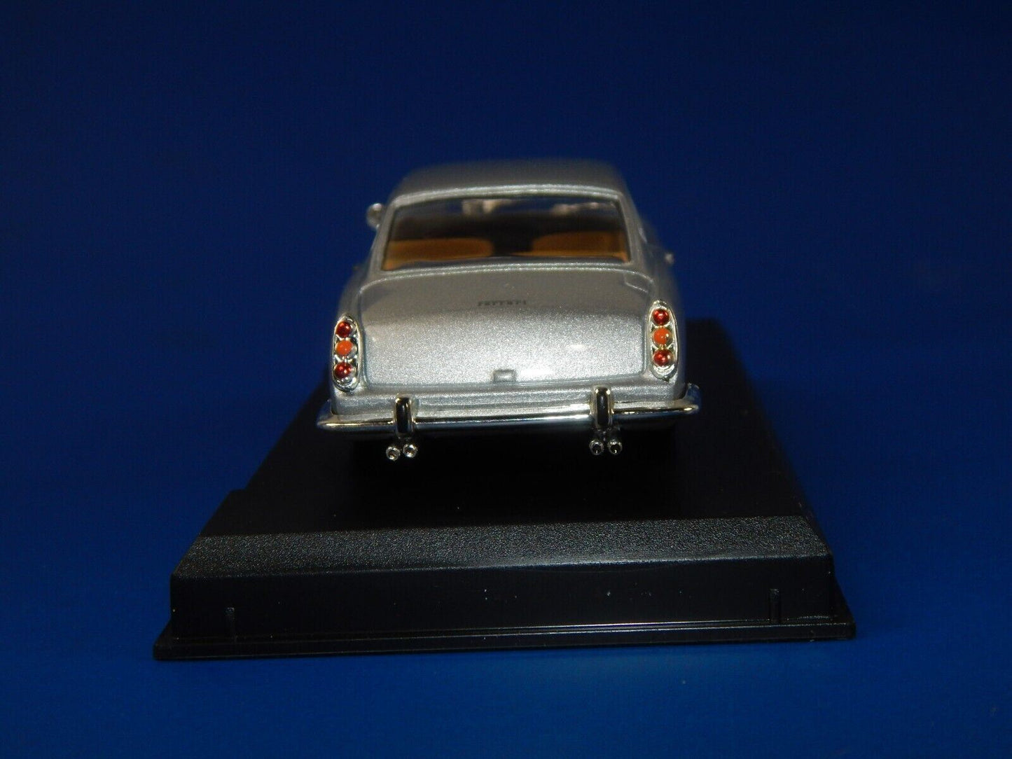 FERRARI 250 GTE 2+2 SILVER GRAY TOY CAR MODEL DIECAST SCALE 1:43 APPROX L=4" - MotoRaider