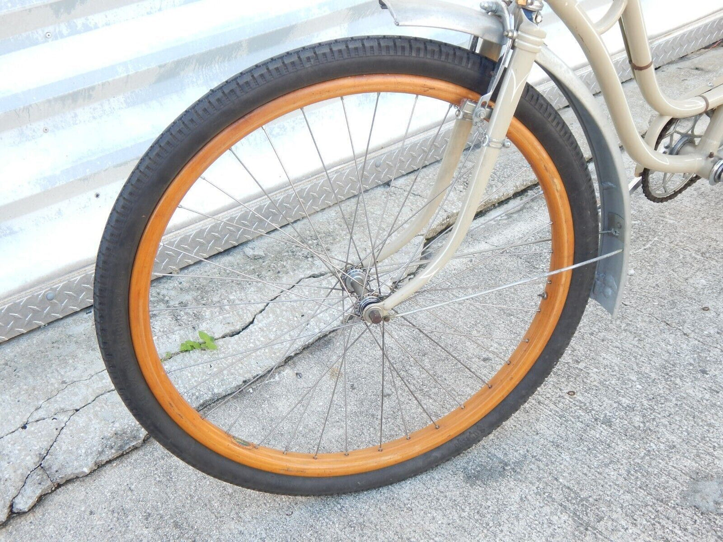 1940's VINTAGE LADY BICYCLE 26" WOODEN RIMS GRIPS FRANCE - MotoRaider