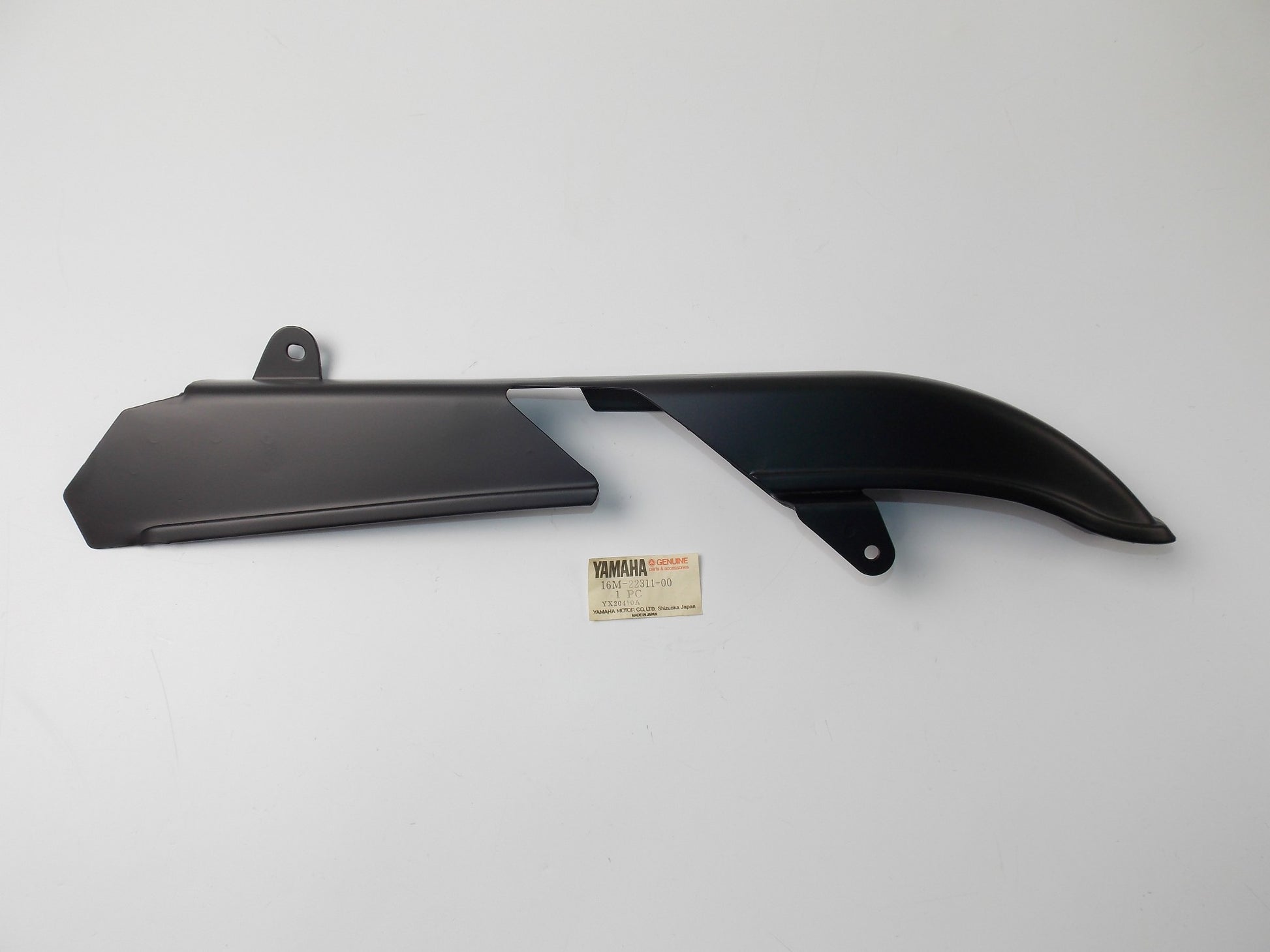NOS OEM YAMAHA 1982-1983 XS400 SWING ARM CHAIN GUARD 16M-22311-00 - MotoRaider