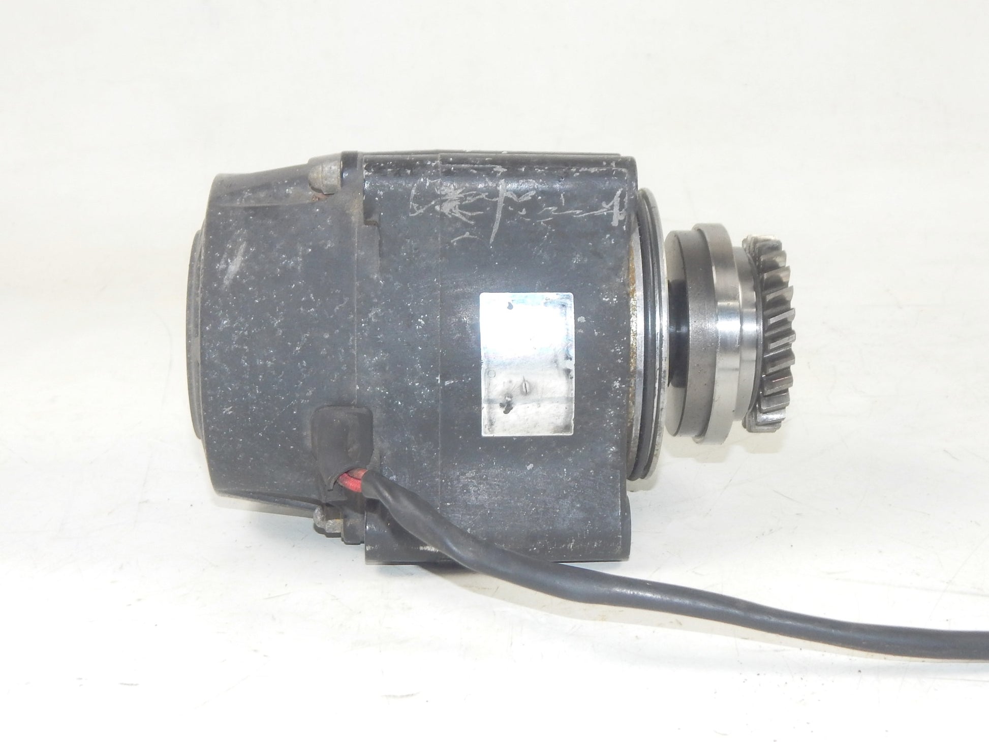 1986 SUZUKI GSXR 750 MOTOR ENGINE ALTERNATOR ASSY VINTAGE - MotoRaider