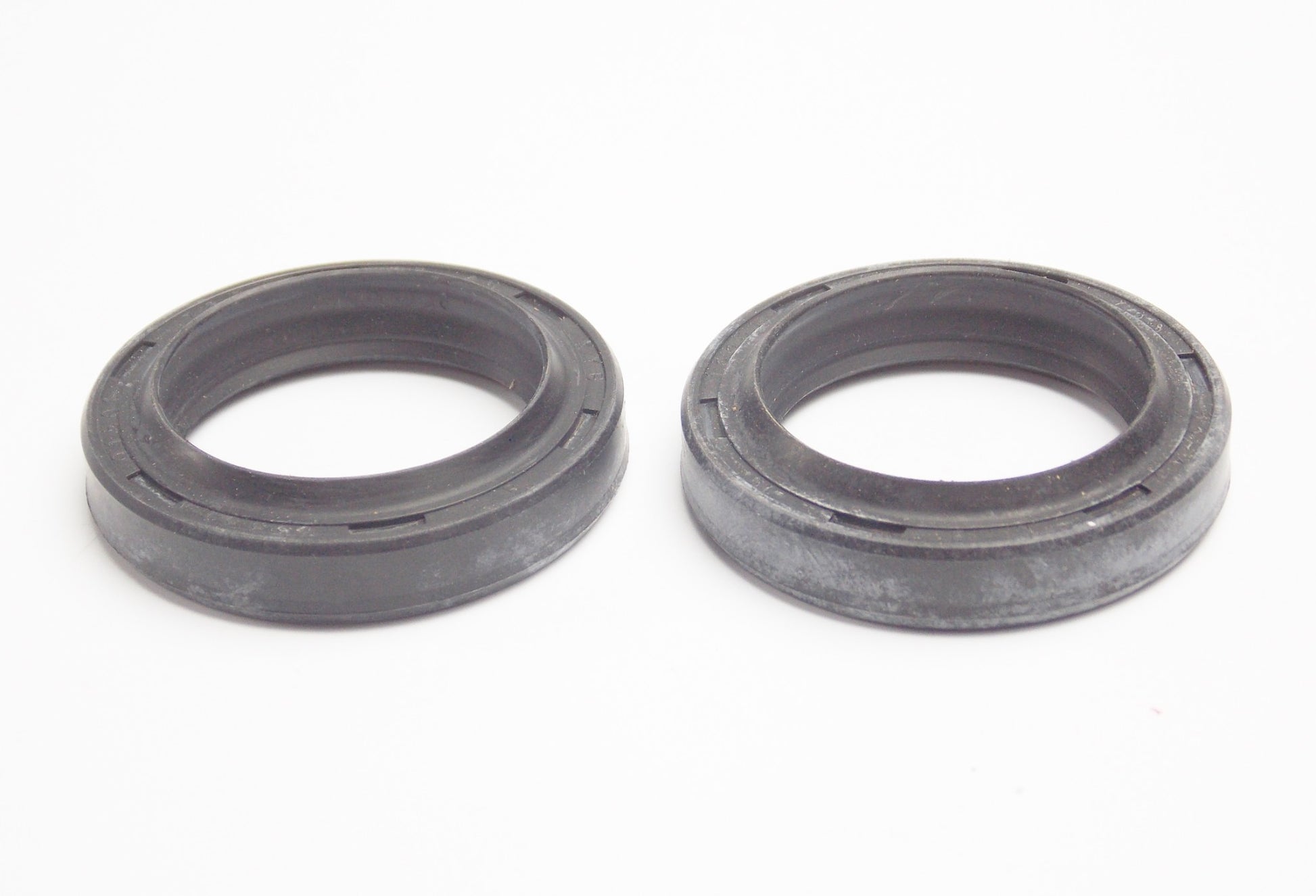 OEM YAMAHA 1982 XT550 OIL SEAL SET 38x50x8 5Y1-23145-00 | 5Y12314500 - MotoRaider