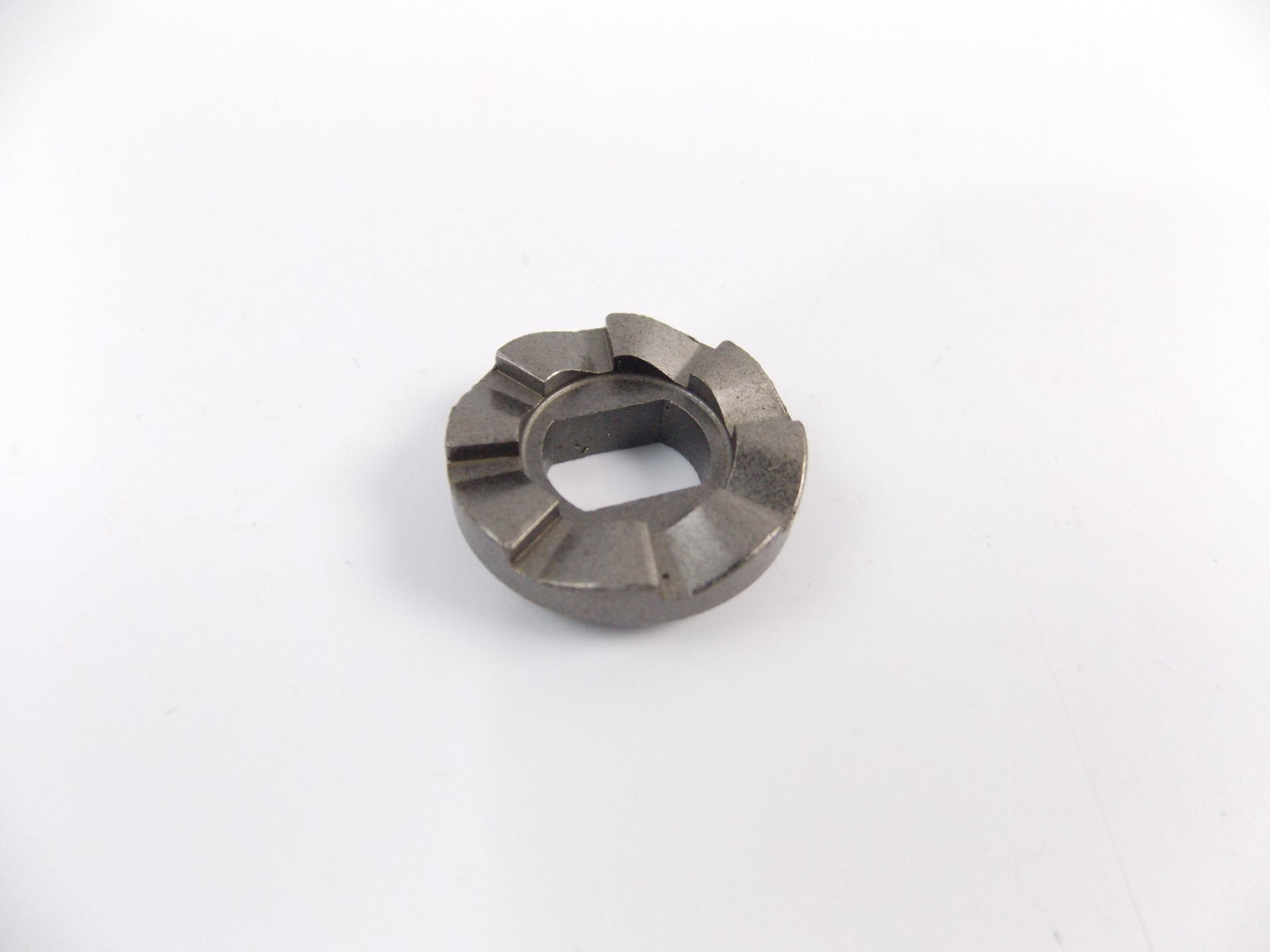 NOS OEM SUZUKI 1996-2000 AN150 KICK STARTER RATCHET GEAR 26282-11E01 - MotoRaider
