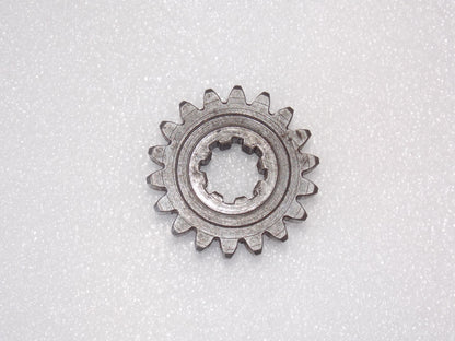 OEM 1986 HUSQVARNA CR 240 TRANSMISSION GEAR WHEEL 18T 352 161235201 - MotoRaider