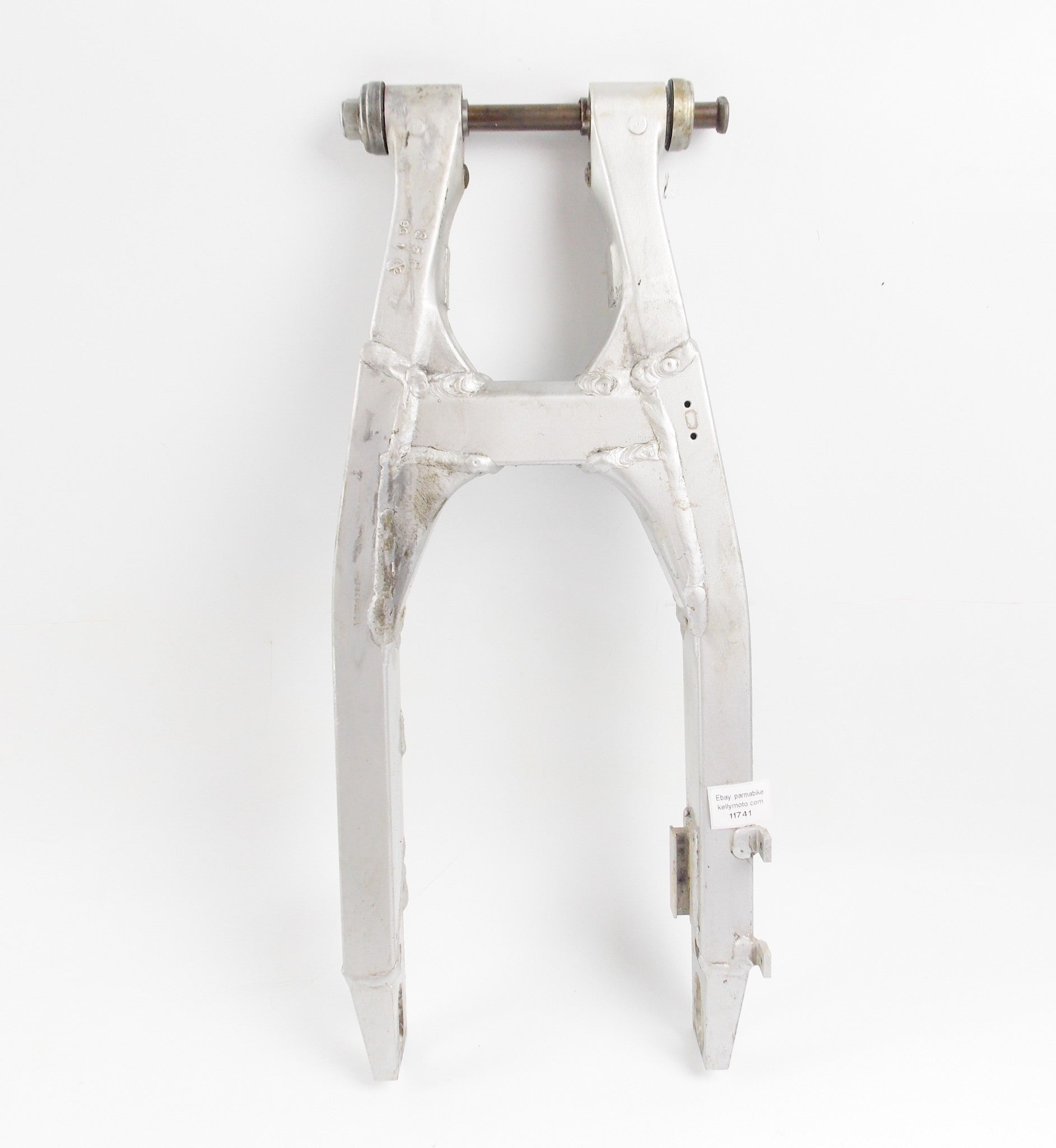 YAMAHA 1990 YZ 125 FRAME CHASSIS SWINGARM + SWING ARM PIVOT AXLE - MotoRaider