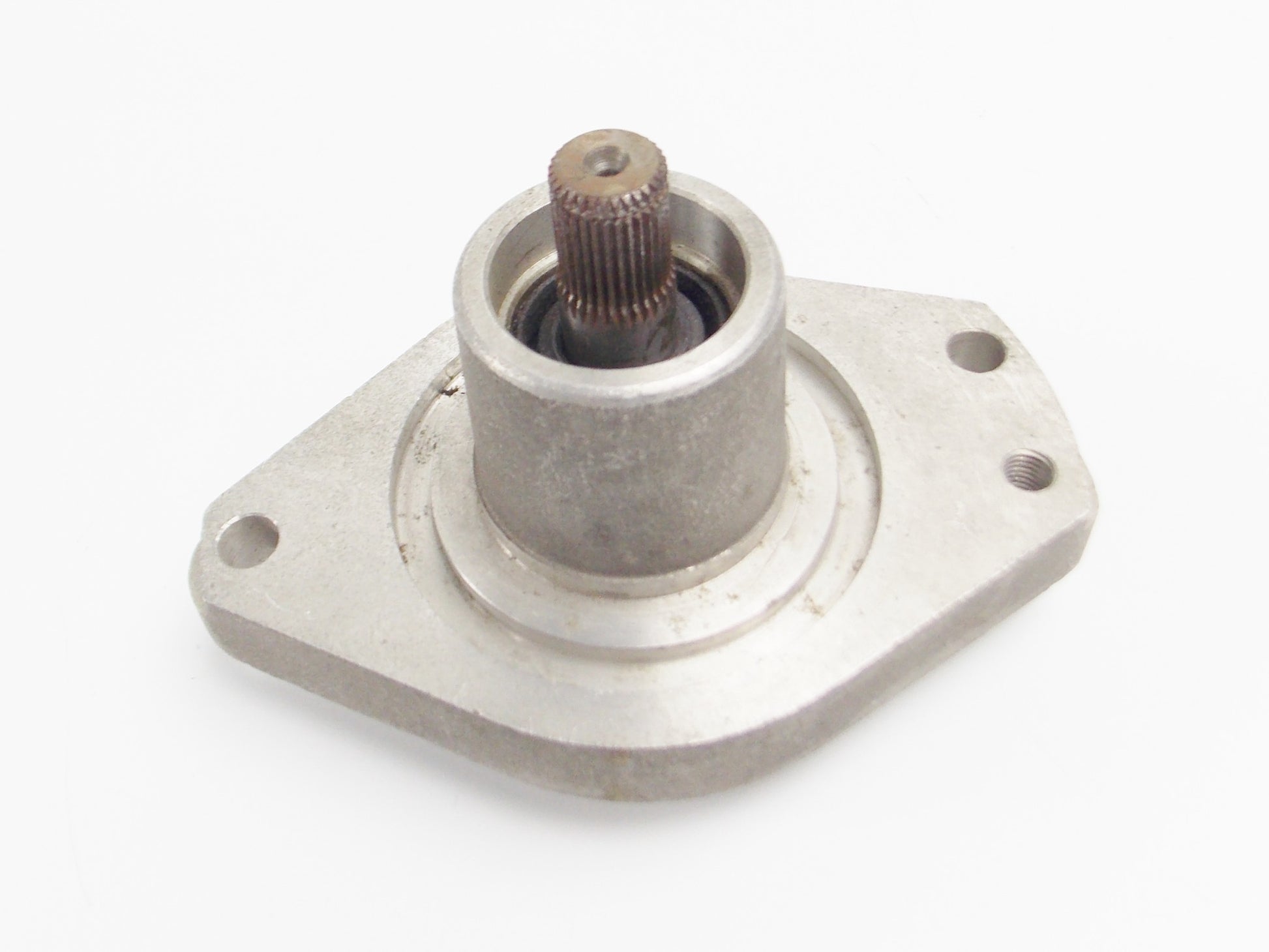 OEM LAVERDA 750 SF3 ENGINE STARTER MOTOR HOUSING+GEAR SHAFT 72207986 72 207 986 - MotoRaider