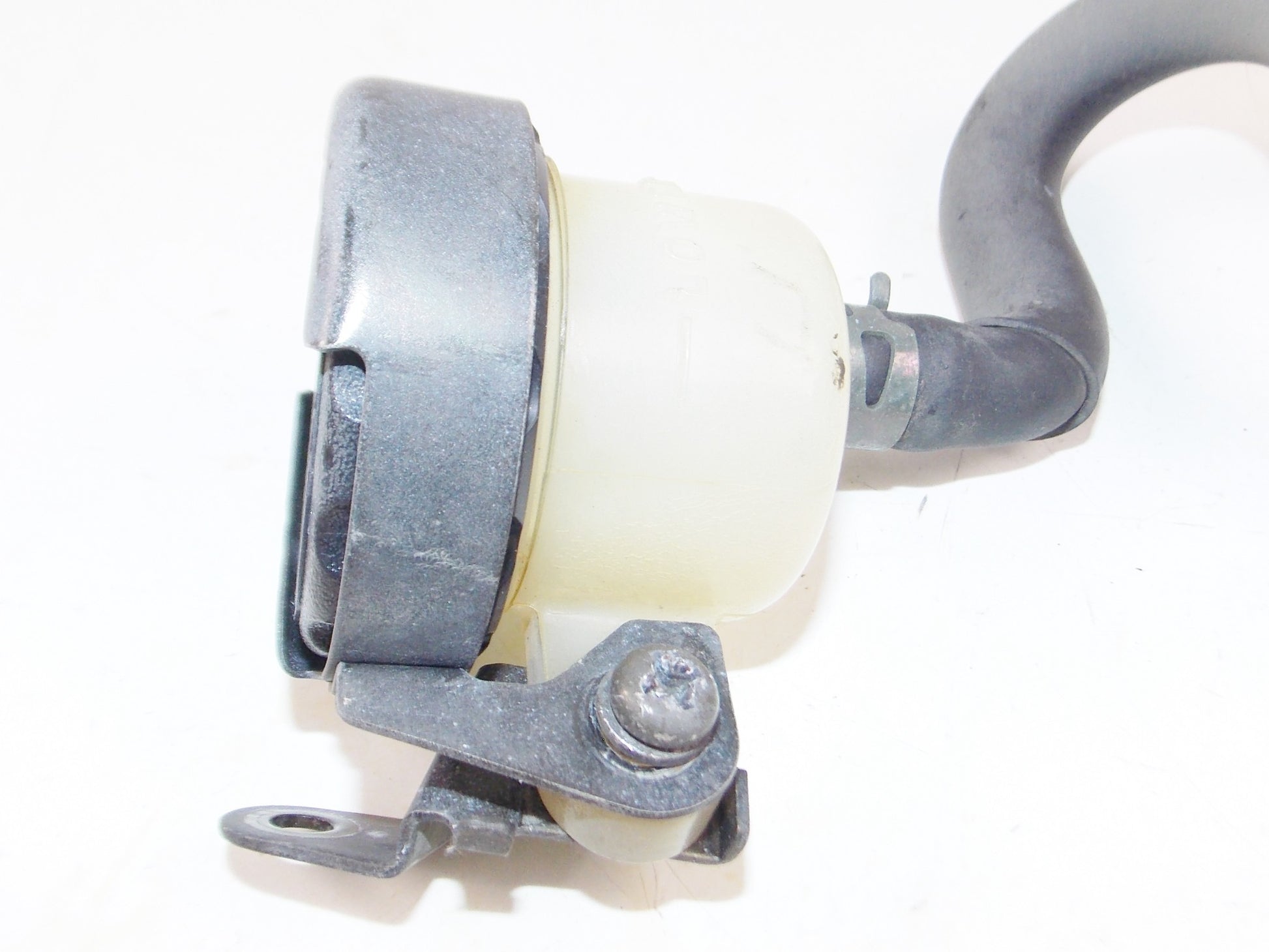 1994-1995 YAMAHA FZR 600R REAR WHEEL BRAKE MASTER CYLINDER + RESERVOIR - MotoRaider
