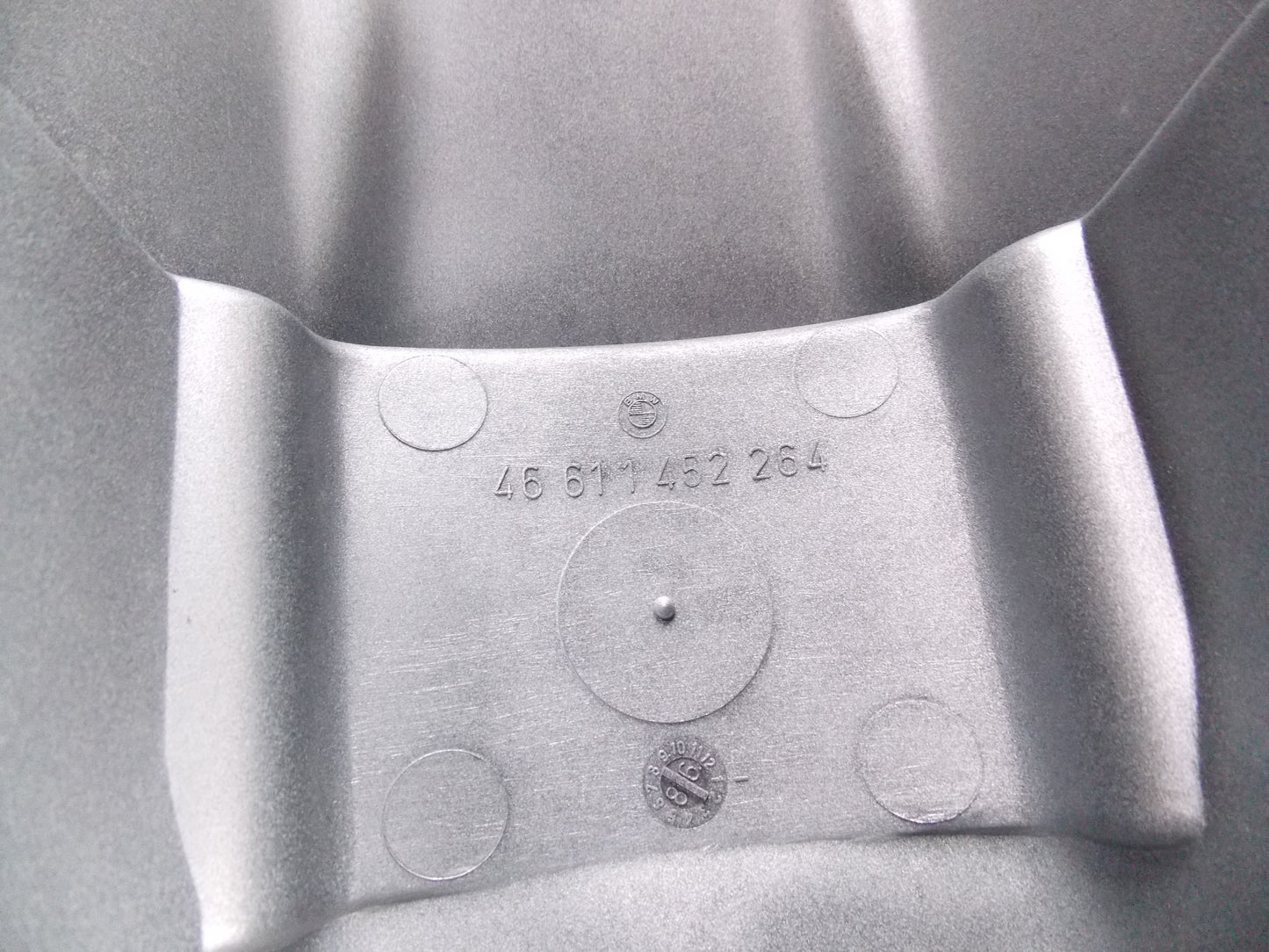 NOS BMW 1986-87 R65 1985-88 R80 MUDGUARD FRONT FENDER POLARIS SILVER 46611455554 - MotoRaider