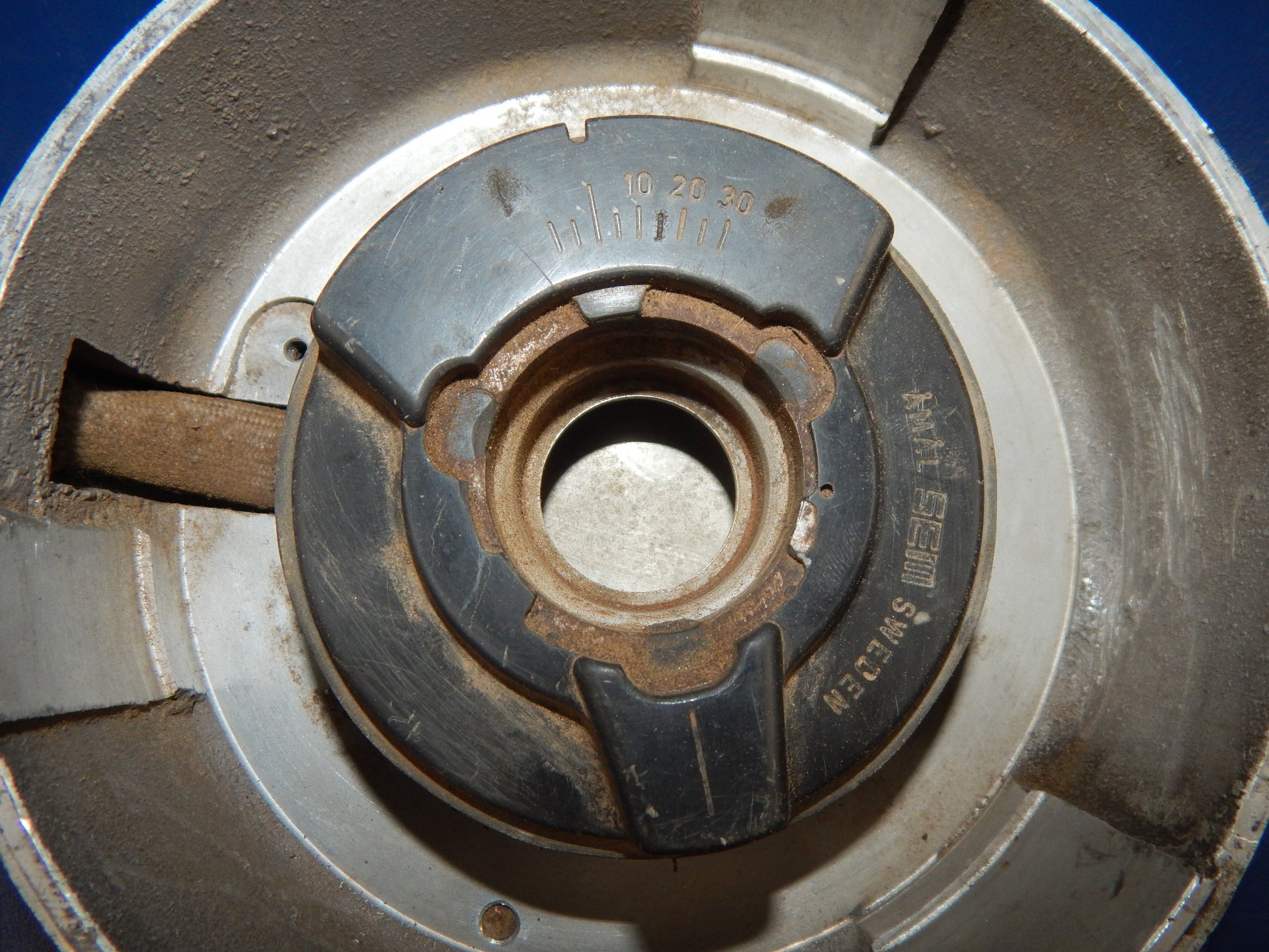 1988 HUSQVARNA TE 510 AMAL SEM IGNITION COVER FLYWHEEL MAGNETO STATOR VINTAGE - MotoRaider