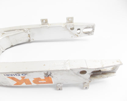 YAMAHA 1990 YZ 125 FRAME CHASSIS SWINGARM + SWING ARM PIVOT AXLE - MotoRaider