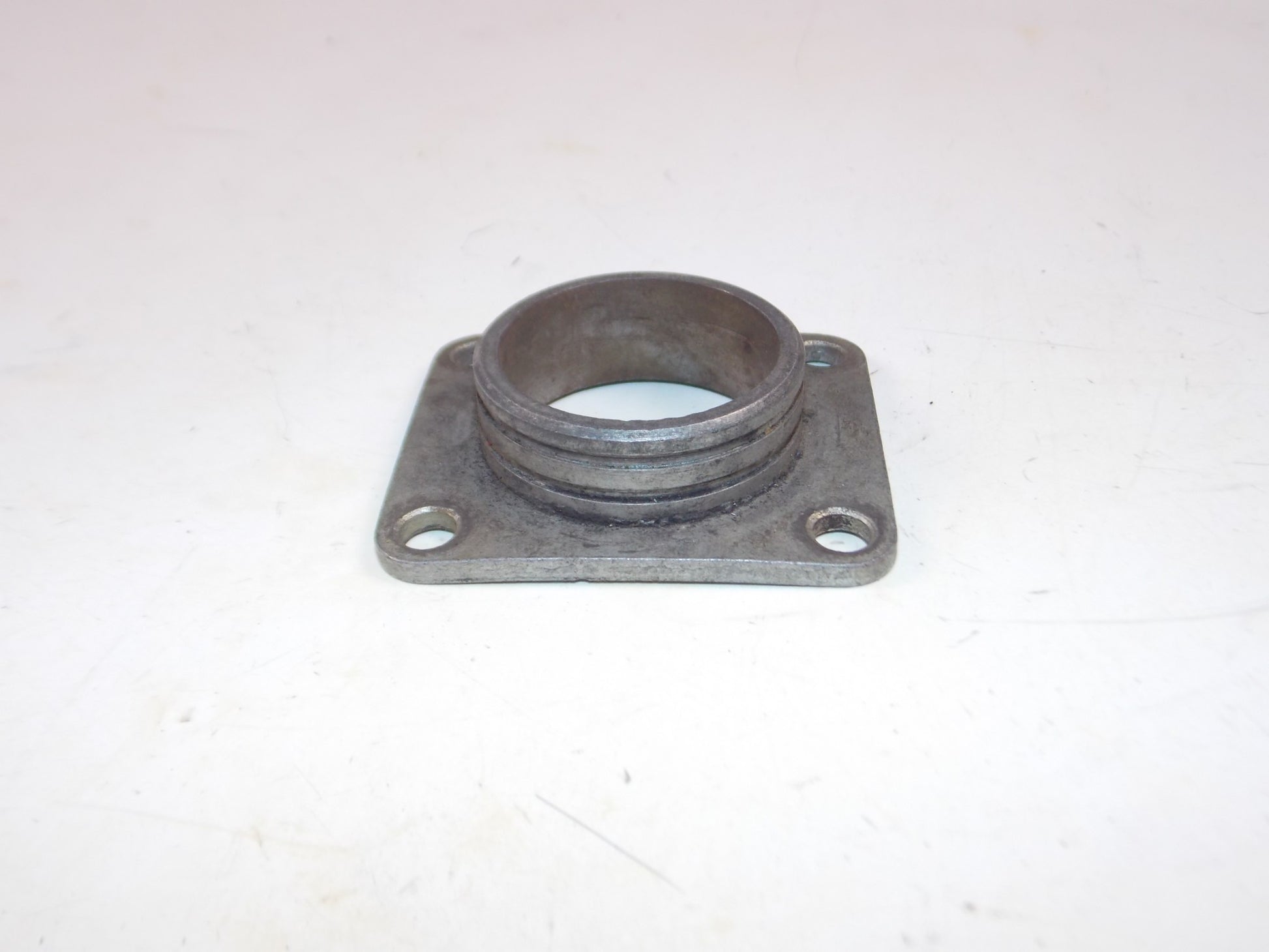 BETA MOTOR INTAKE MANIFOLD CYLINDER CARBURETOR CONNECTOR OD=43mm BOLT 50x43mm - MotoRaider