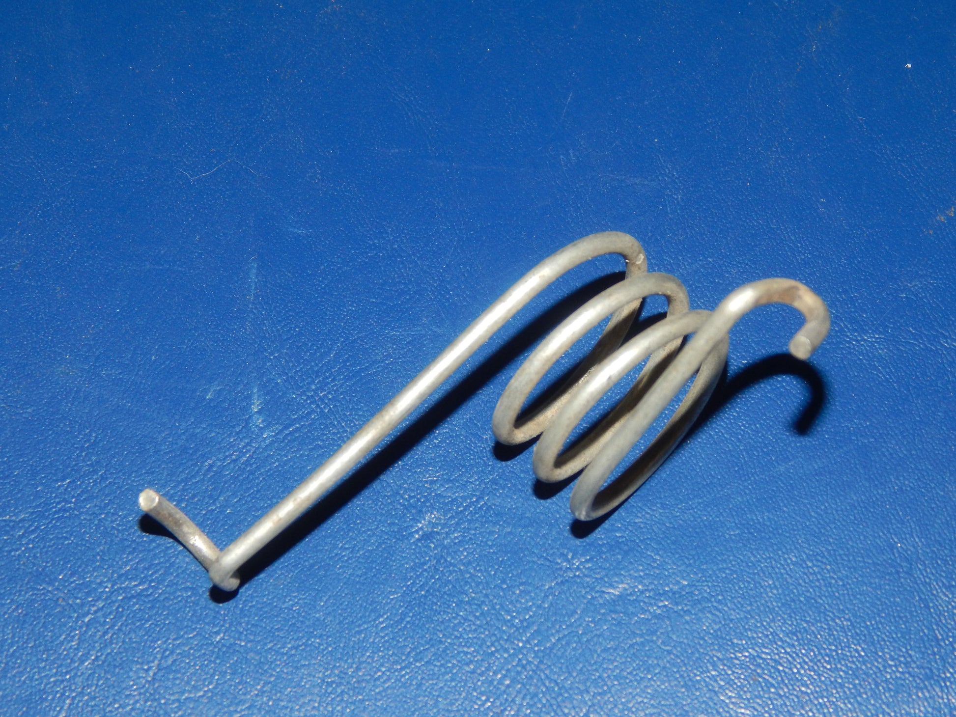 1977 SACHS HERCULES DKW GS 125 1756 REAR WHEEL BRAKE PLATE LEVER ACTUATOR SPRING - MotoRaider