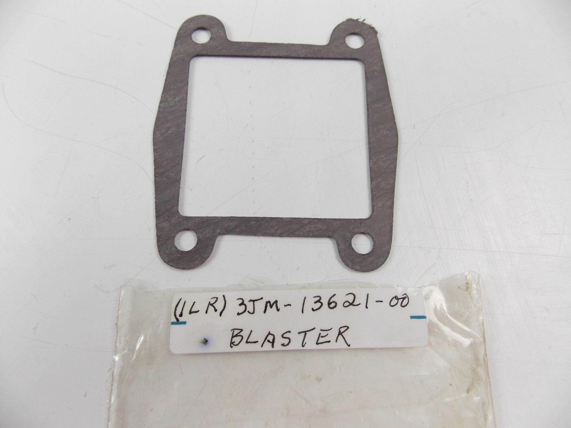 NOS YAMAHA 1986-2006 YFS200 YZ80 GASKET SEAL REED VALVE SEAT 3JM-13621-00 - MotoRaider