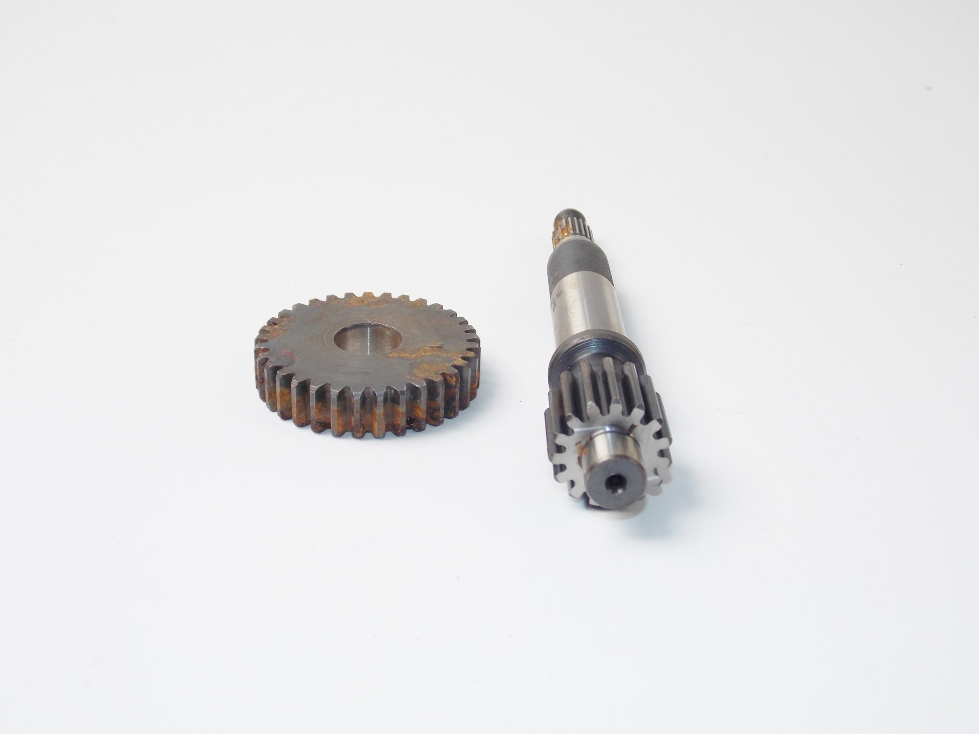 NOS BUZZETTI ART. 0491 TRANSMISSION GEAR SHAFT Z-15-33 SCOOTER PEUGEOT SV50-GEO - MotoRaider