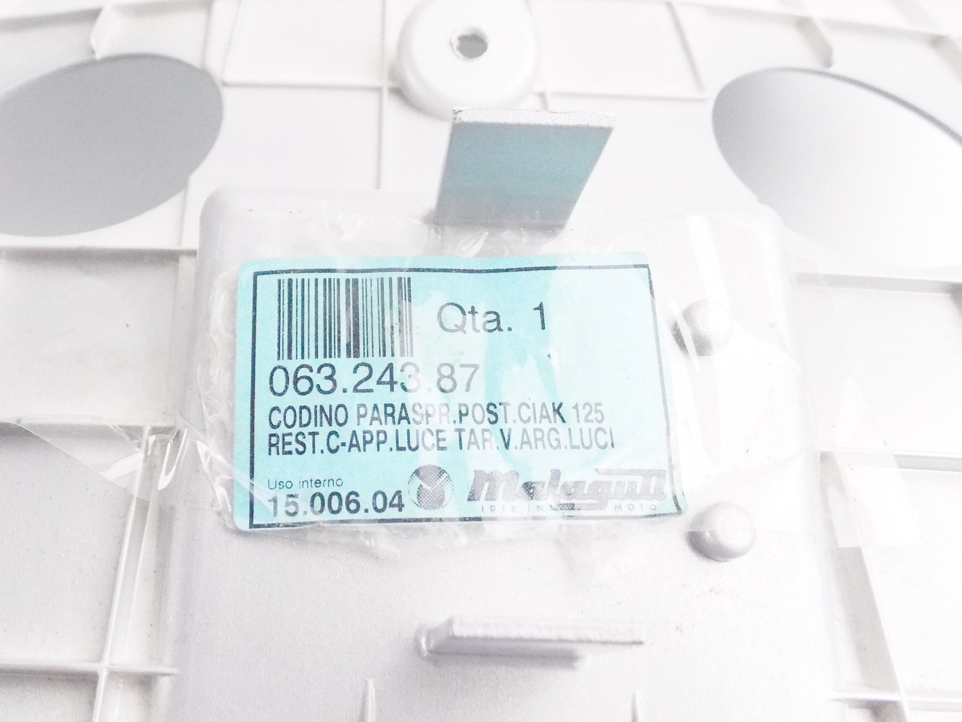 OEM MALAGUTI CIAK 125 REAR FENDER MUDGUARD SILVER GREY 063.243.87 | 06324387 - MotoRaider
